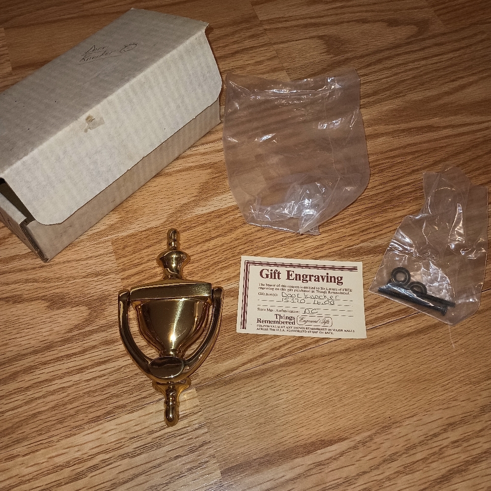 Things Remembered Brass Door Knocker. Unused - Picture 2 of 5